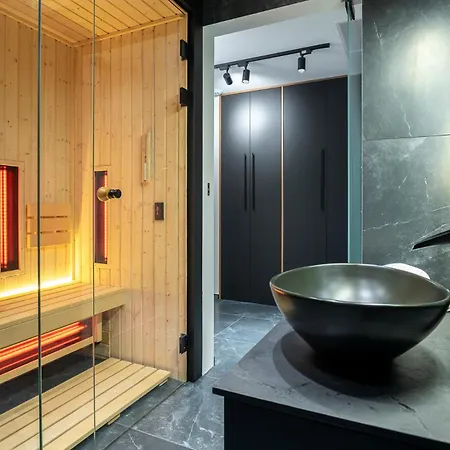 Sosnowa Prowincja W Szklarskiej Porebie. Gorski Z Jacuzzi I Sauna. Apartament