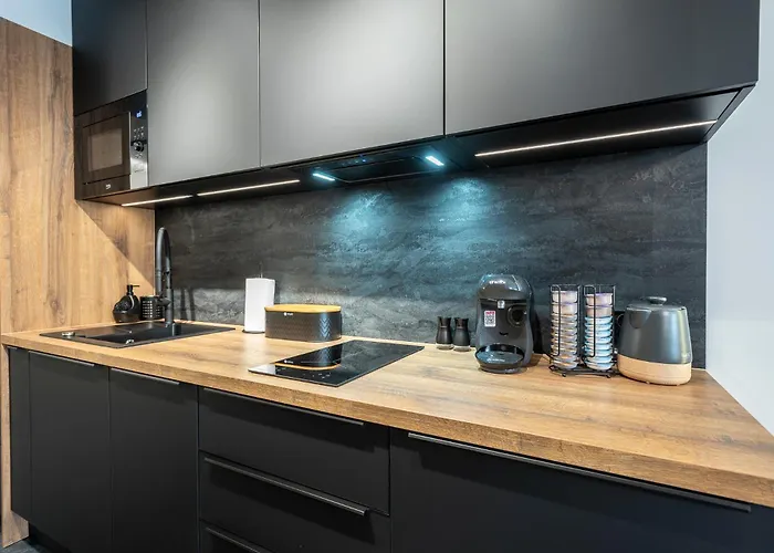 Sosnowa Prowincja W Szklarskiej Porebie. Gorski Z Jacuzzi I Sauna. Szklarska Poręba